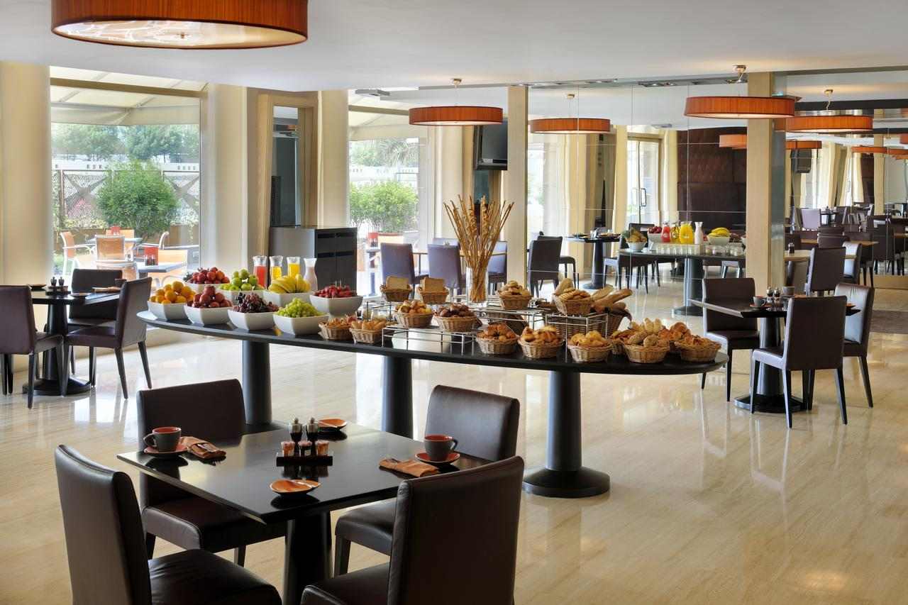 Dubai Marriott Hotel is one of the best hotels in Dubai