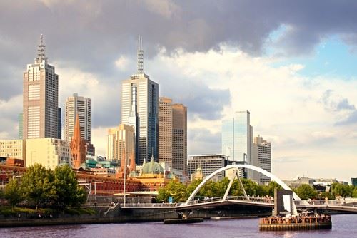 The Yarra Melbourne is one of the most famous landmarks in Melbourne