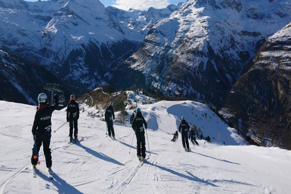 1581344071 145 Top 5 activities when visiting the Ice Palace in Interlaken - Top 5 activities when visiting the Ice Palace in Interlaken