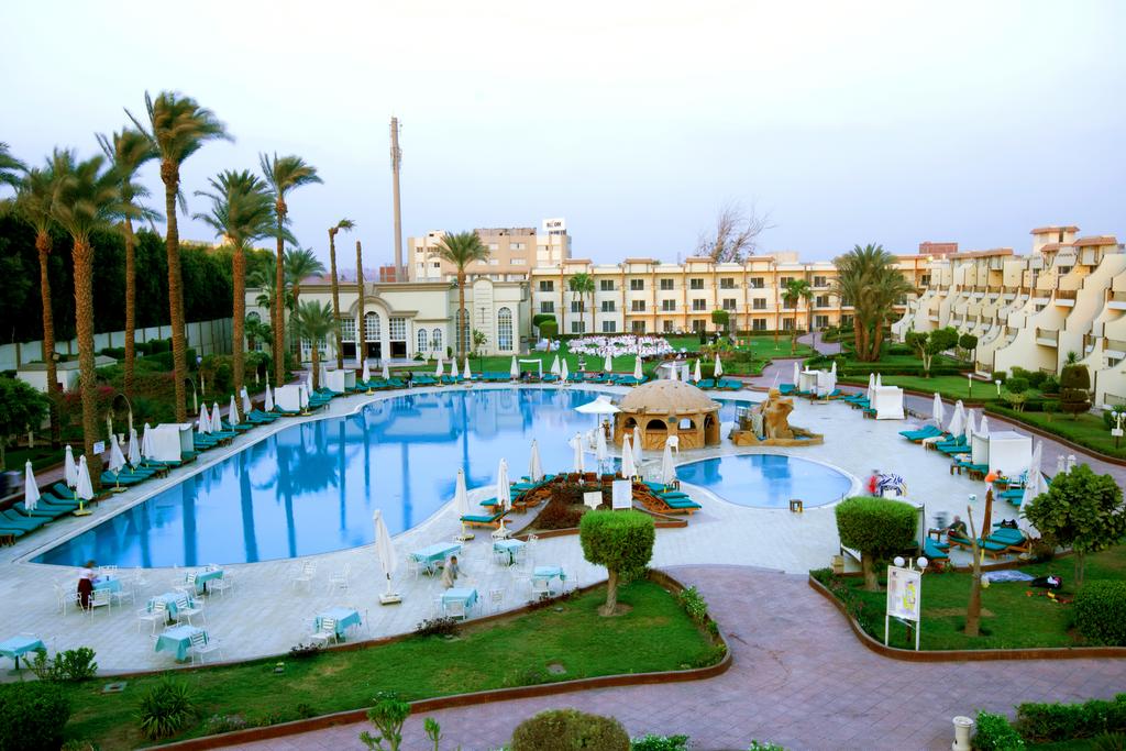 Cairo Resorts 