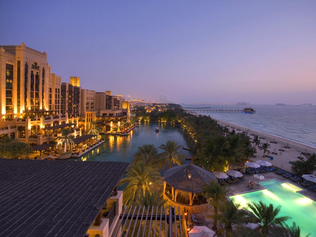Jumeirah Mina Al Salam Hotel