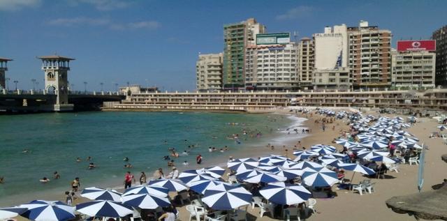 1581349202 574 The 6 best activities at Stanley Beach in Alexandria - The 6 best activities at Stanley Beach in Alexandria