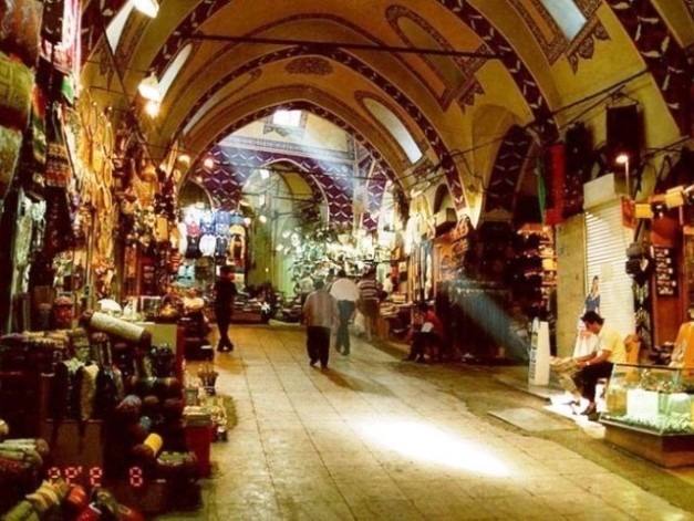 Activities in the Dostan market in Trabzon