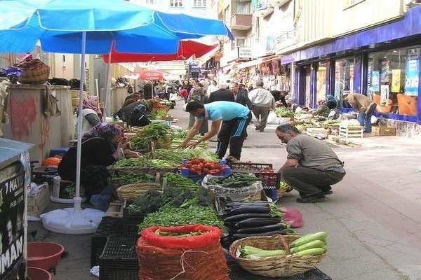 The popular market in Izmit