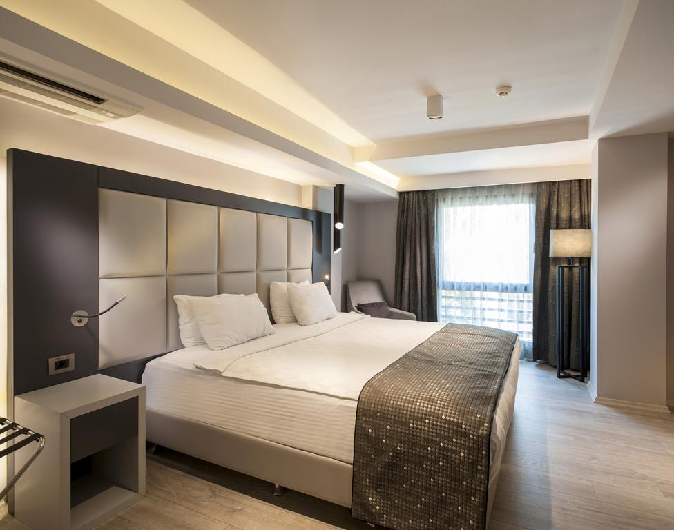 Cheap hotels in Izmir