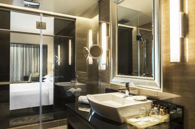 Rooms of the Sheraton Dubai Creek Hotel