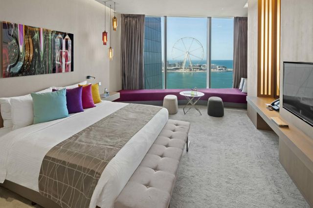 Here are our nominations for a group of the best Dubai bridal hotels that are characterized by calm and sophistication