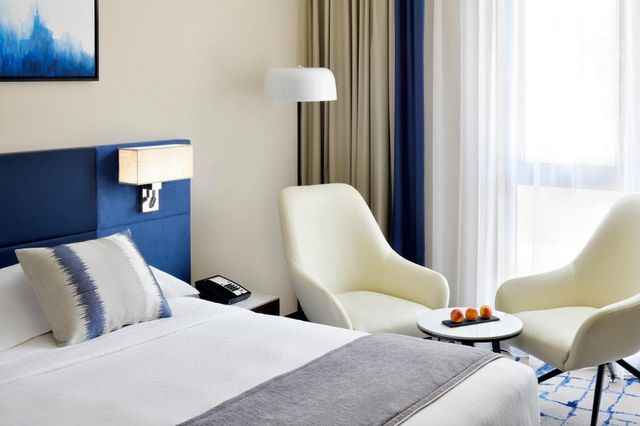 Bur Dubai hotels provide 3 stars luxury rooms