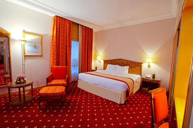 Bur Dubai hotels include 3 stars rooms suitable for grooms