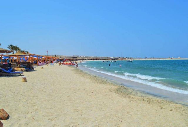 What distinguishes the beaches of Marsa Alam