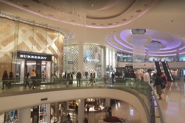 1581358762 102 The 5 most famous London malls are recommended to visit - The 5 most famous London malls are recommended to visit