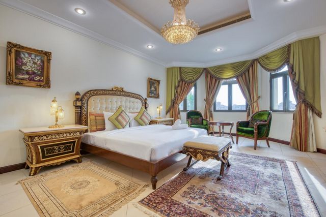 Chalets with a private pool in Dubai offer rooms with sophisticated modern décor.