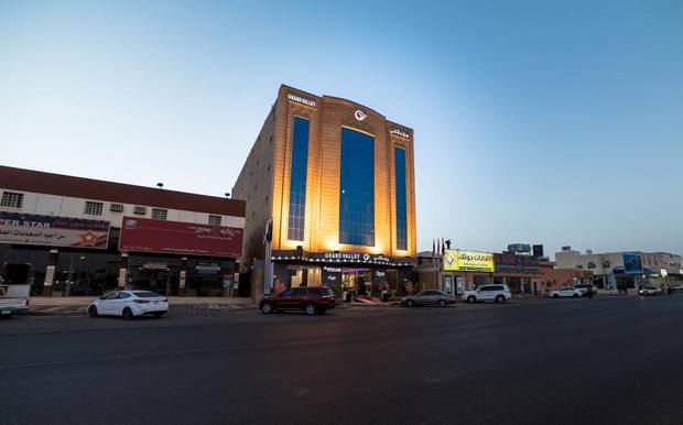 Report on the Grand Valley Najran Hotel in Saudi Arabia
