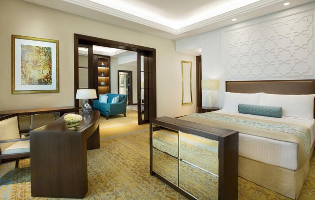 Dubai Ritz-Carlton chain has elegant rooms suitable for families