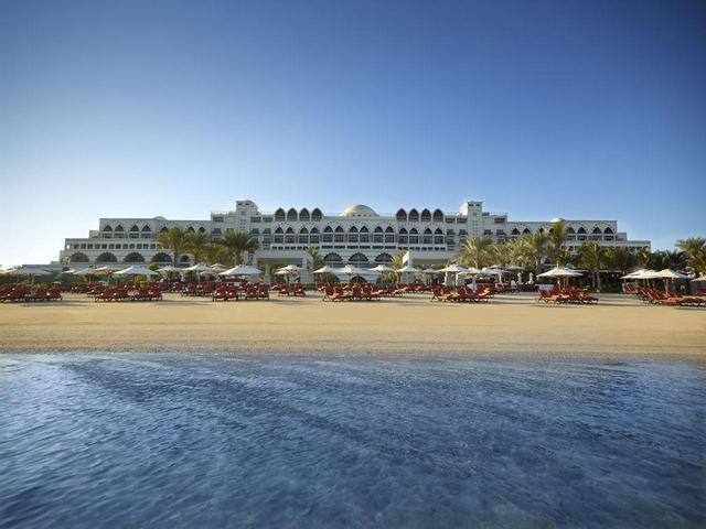 Jumeirah Zabeel Saray features a private beach