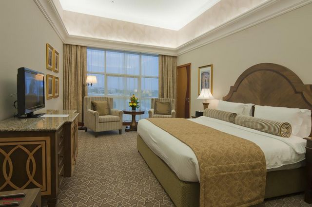 Browse Al Ain Emirates hotels