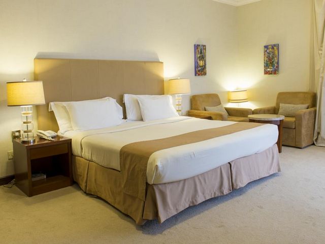Discover Muscat Crimea hotels with high quality facilities
