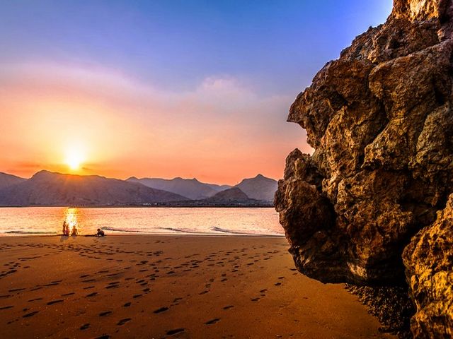 1581377998 272 The 6 best beaches in Muscat that we recommend to - The 6 best beaches in Muscat that we recommend to visit