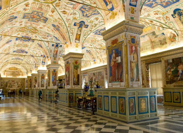 1581379188 368 The 6 best activities in the Vatican Museums Rome - The 6 best activities in the Vatican Museums Rome