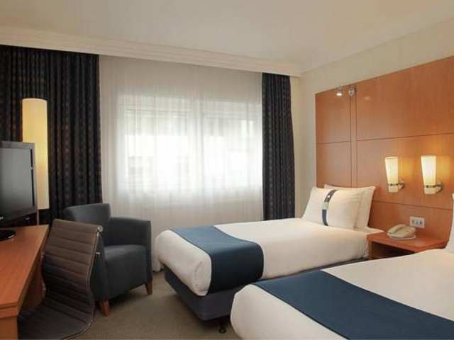 London Holiday Hotel chain