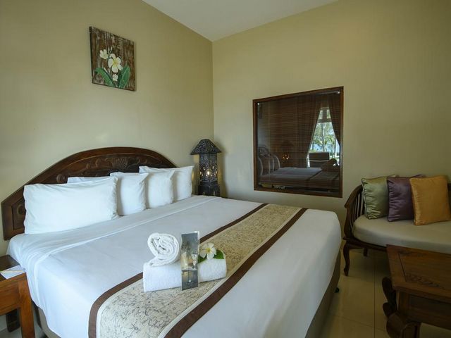Spacious accommodation in a hotel in Langkawi by the sea