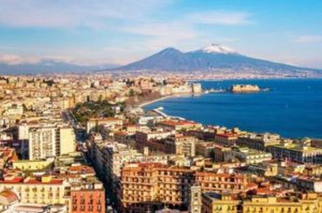 Where is Naples and the most important cities near Naples