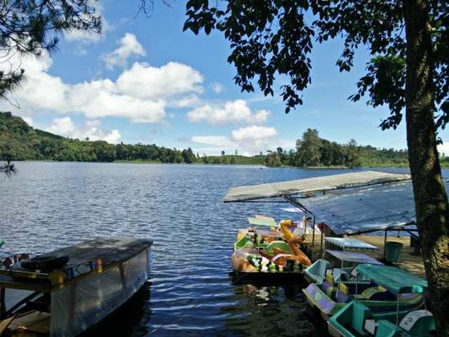 Lake Phenicia in Bandung