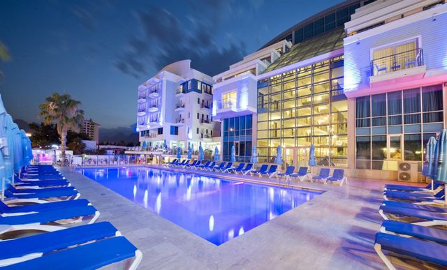 Antalya hotels website with private pool