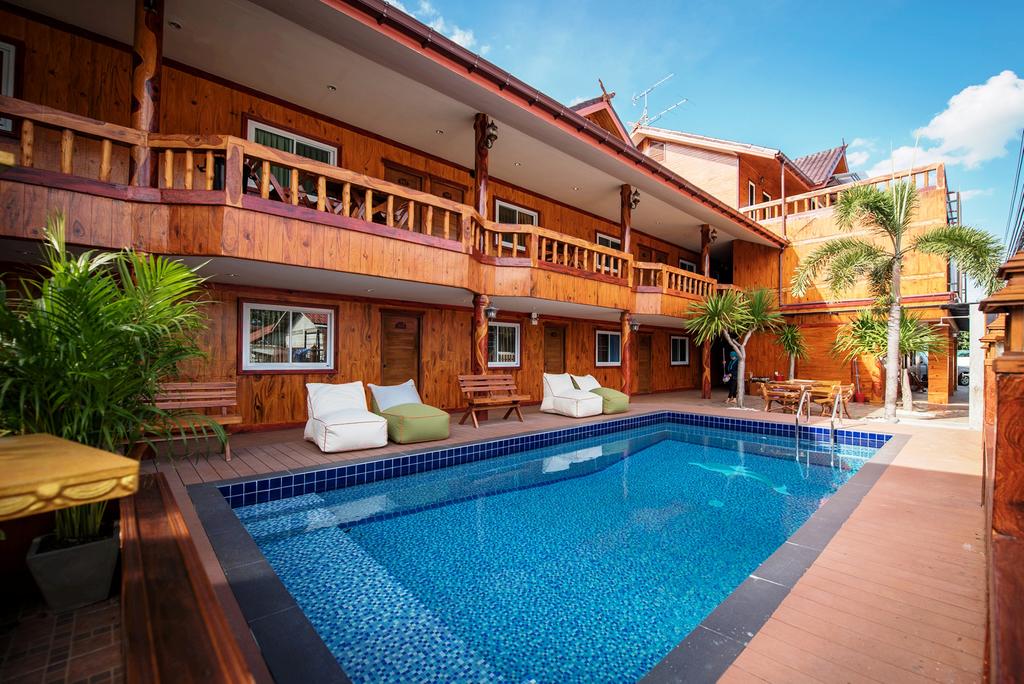 1581387478 550 Top 6 Pattaya Chalets Recommended 2020 - Top 6 Pattaya Chalets Recommended 2022