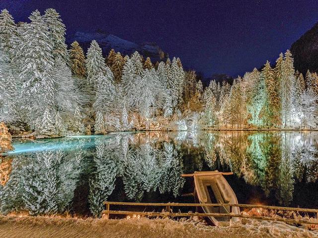 The blue lake in Interlaken