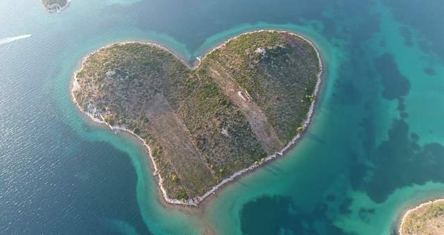 Island of Lovers in Croatia