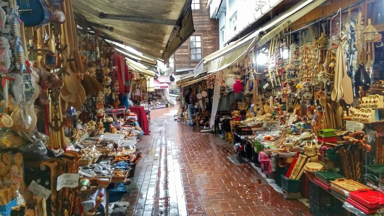1581392578 330 The best 4 activities when visiting Fatih Bazar Istanbul - The best 4 activities when visiting Fatih Bazar Istanbul