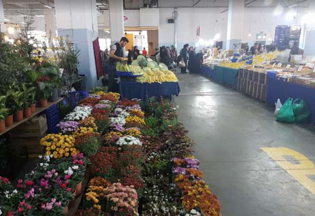 Thursday Bazaar in Istanbul