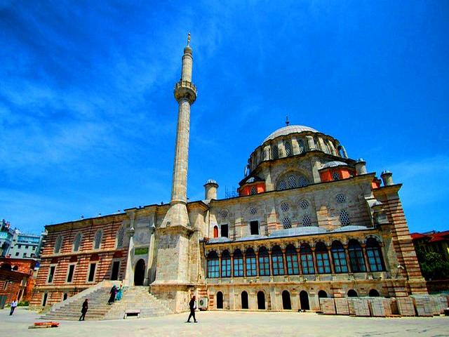 Laleli mosque near Kababji Mahmoud Istanbul