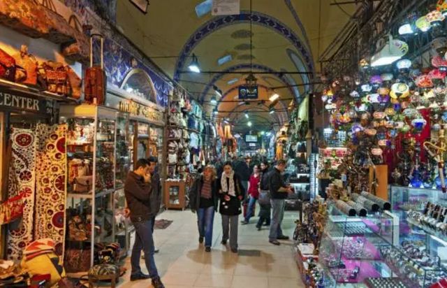 1581393919 735 The best 8 activities when visiting Fatih Street Istanbul - The best 8 activities when visiting Fatih Street, Istanbul