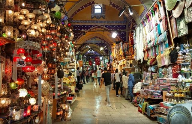1581395779 634 Lalali market in Istanbul and the most important Istanbul market - Lalali market in Istanbul and the most important Istanbul market near it