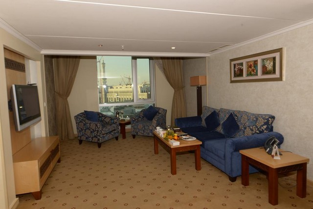 Basic facilities are provided in Retaj Makkah Hotel rooms.