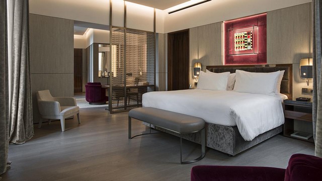 Fendi Private Suites is one of the most luxurious Spanish Spanish Steps hotels