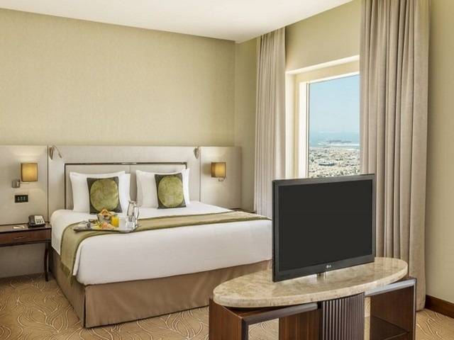 Millennium Plaza Hotel Dubai is a 5-star hotel in Dubai, Sheikh Zayed Road, which overlooks Jumeirah Beach.
