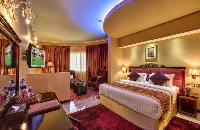 1581401559 957 11 of the cheapest hotels in Dubai Al Raqqa Street 2020 - 11 of the cheapest hotels in Dubai, Al-Raqqa Street 2022