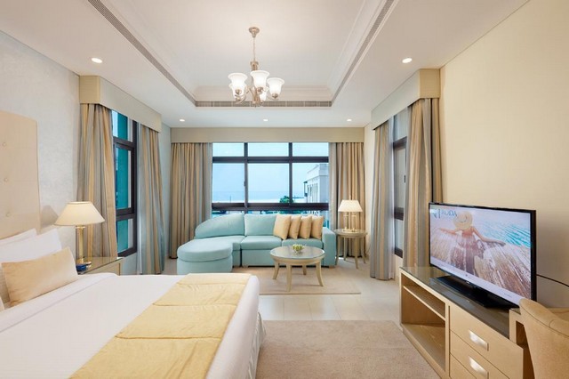 Roda Beach Resort gives visitors a pleasant stay, as it is one of the best hotels in Jumeirah Dubai