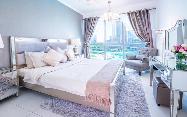 Elite Royal Dubai Hotel Apartments is one of the most important and prestigious apartments in Dubai Mall