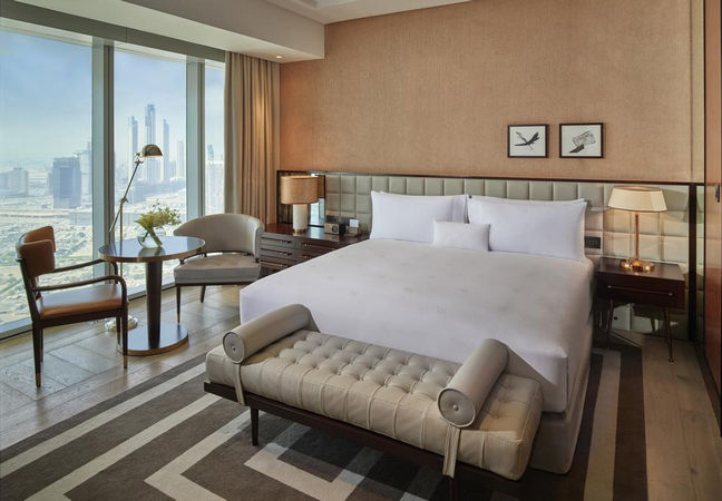 The Waldorf Dubai offers you a great location with city views, as well as unparalleled hotel services 