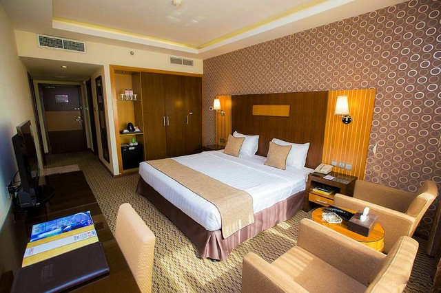 Enjoy a quiet stay and refined facilities within one of the Fortune Hotel Dubai chain
