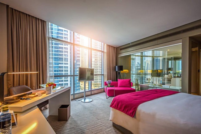 The facilities at Dubai Marina are one of the most amazing hotels