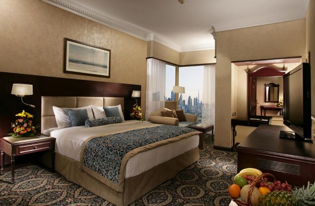 Looking for the best self-catering Dubai hotels? Dubai hotels Sheikh Zayed Road achieve this goal for you