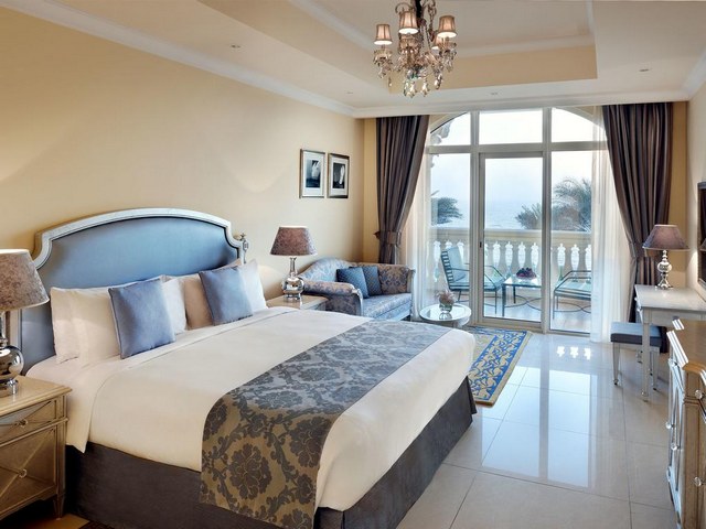 The rooms at Kempinski Hotel The Palm Dubai are bright.