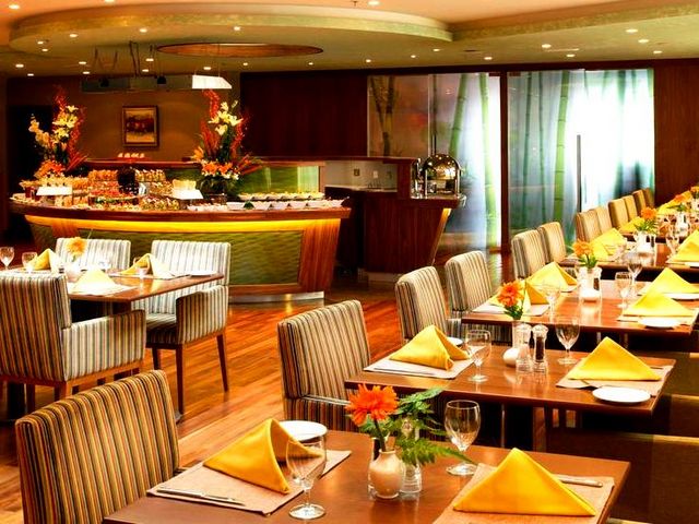 Ramada Chelsea Hotel Al Barsha Dubai enjoys a great location close to services and city sights