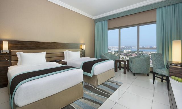 Atana Hotel in Dubai has modern rooms