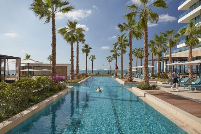 Mandarin Oriental Hotel Dubai has an outdoor pool